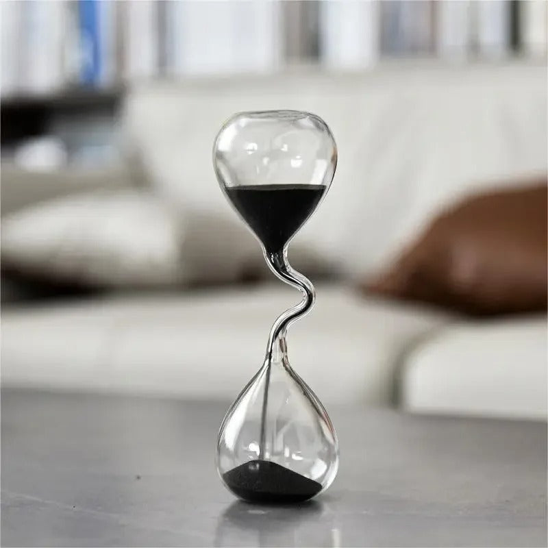 Hjemix | Curvy Black Hourglass | Glass