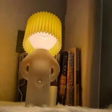 Hjemix | Sassy Boy Creative Table Lamp – Unik belysning for soverom og stue