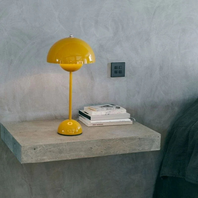 Hjemix | Moderne Bordlampe - dette er USB ADVARSEL