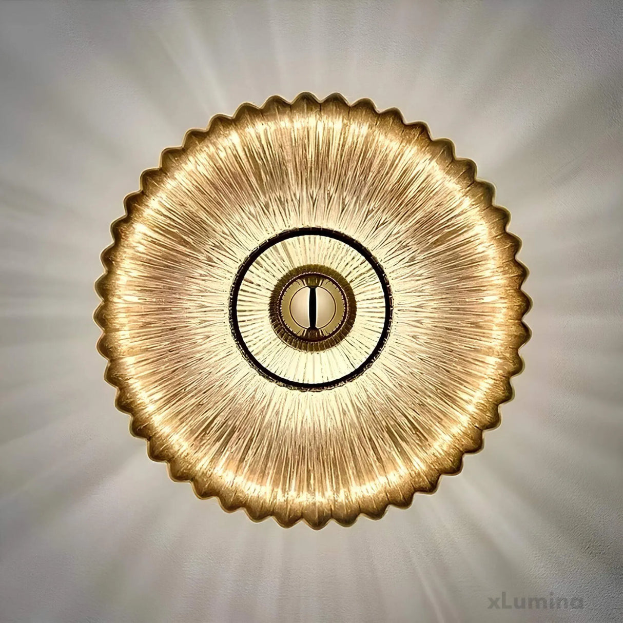 Hjemix | – Glass med bølgete lys vegglampe