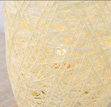 Hjemix | Bordlampe laget av rotangtre