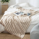 Hjemix | PlaidLuxe Houndstooth Kasteteppe | Rutete Design | Myk & Koselig | Ulike Størrelser