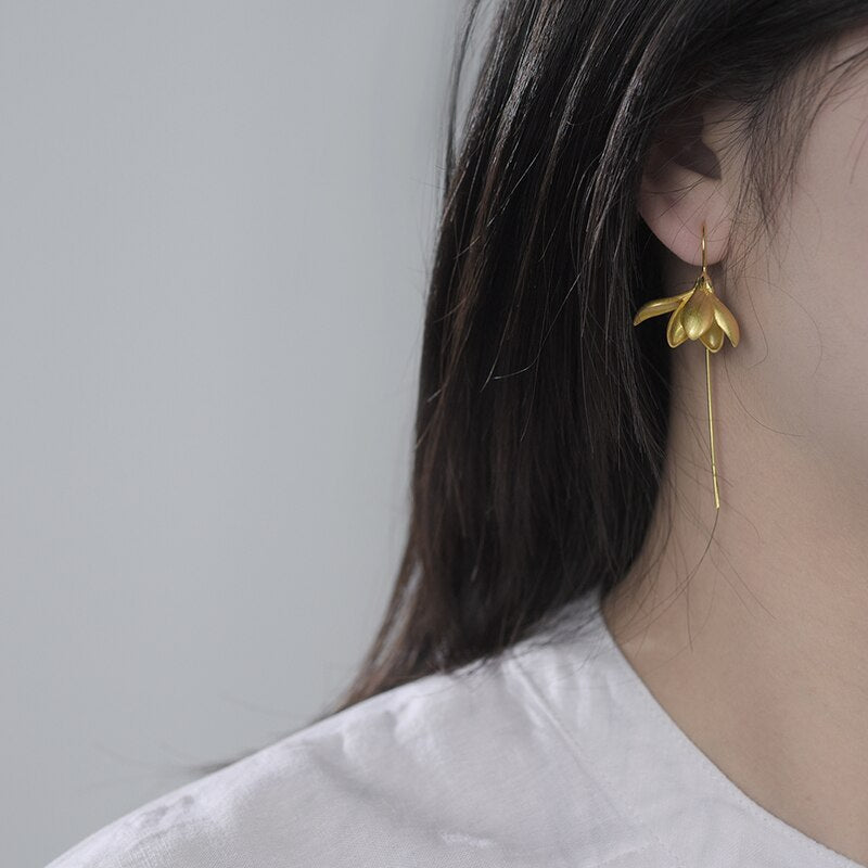 Hjemix | 18K Gull Elegant Magnolia Blomst Dangle Øredobber