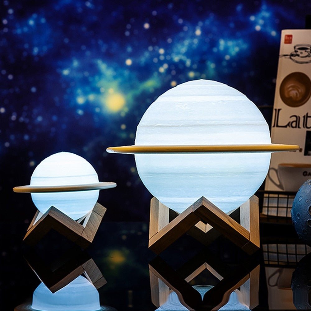 Hjemix | Lampe - SaturnGlow - Planetarisk Design - Justerbart Lys