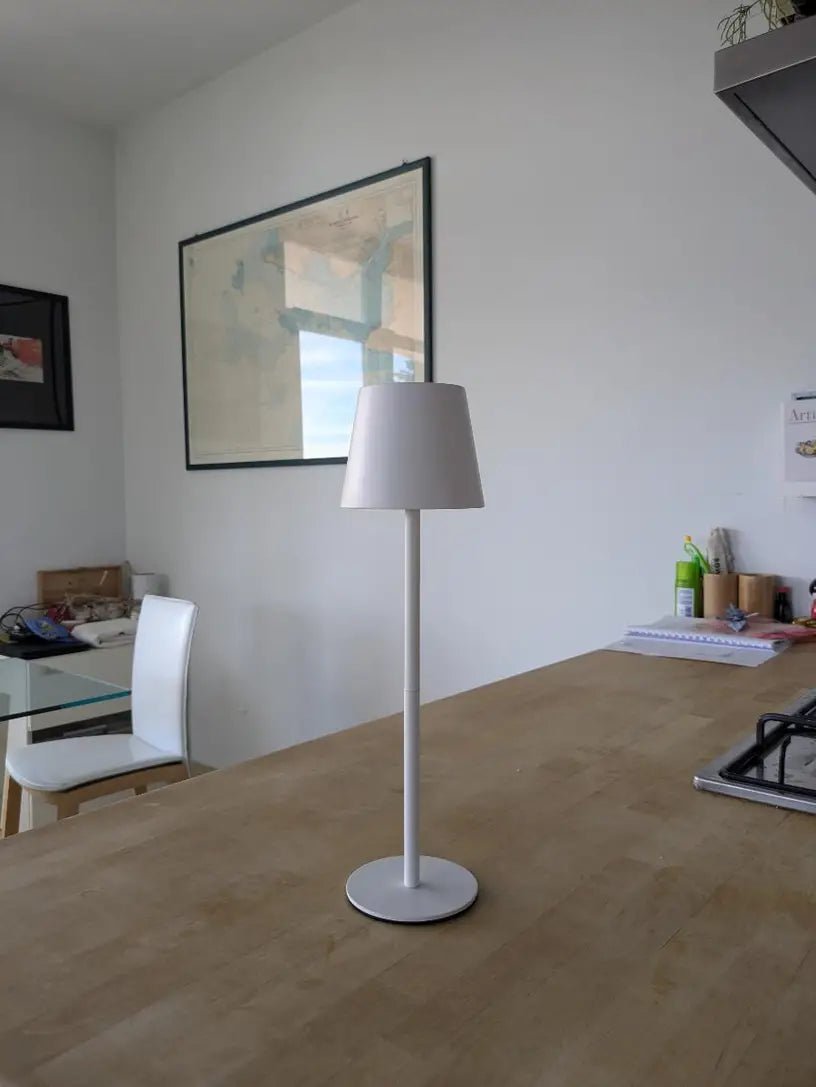Hjemix | LED Bordlampe – Trådløs, Berøringskontroll & Dimmbar Lys