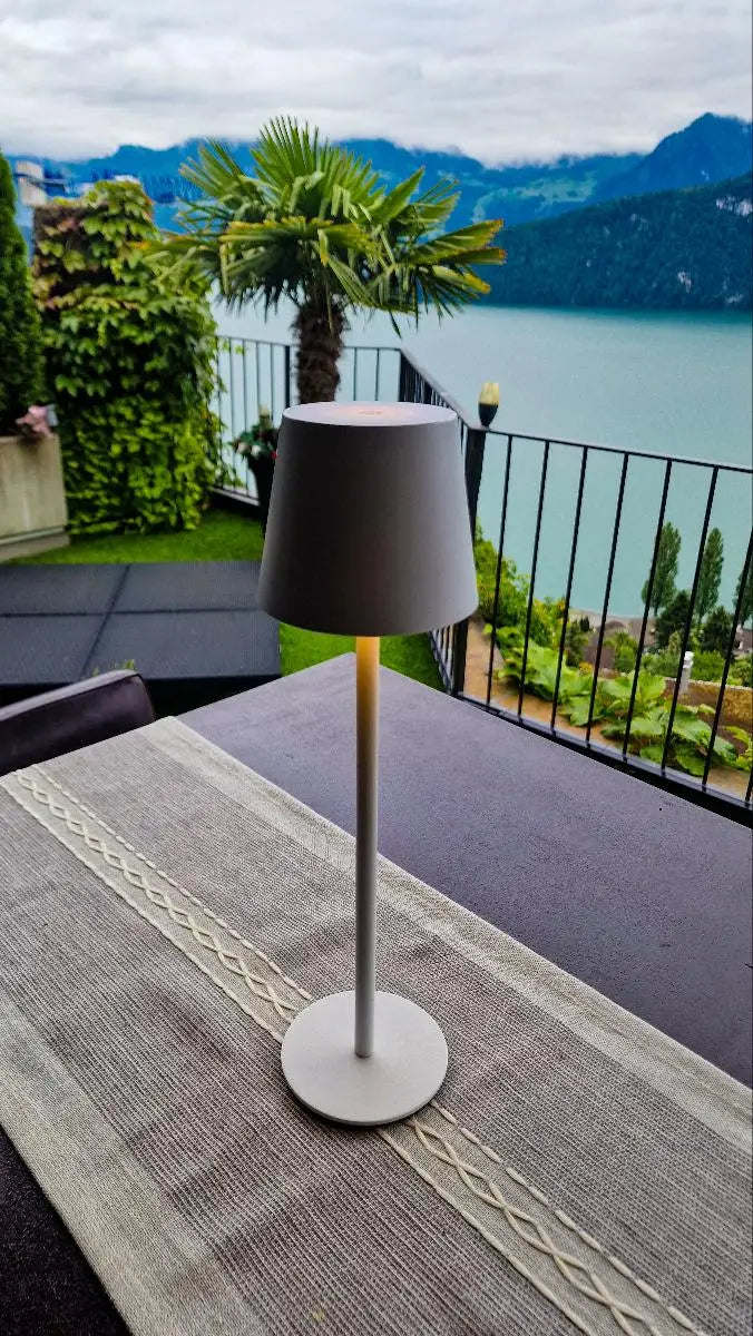 Hjemix | LED Bordlampe – Trådløs, Berøringskontroll & Dimmbar Lys