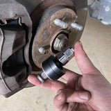 Hjemix | Effektivt verktøy for montering av hjulbolter på bil