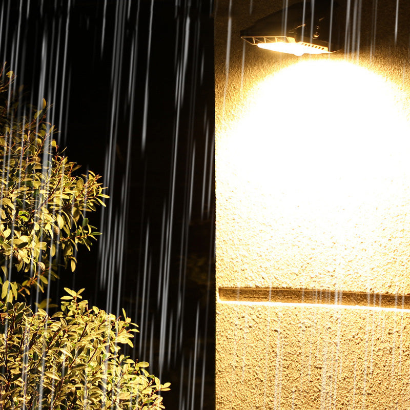 Hjemix | Utendørs solcellelampe med bevegelsessensor