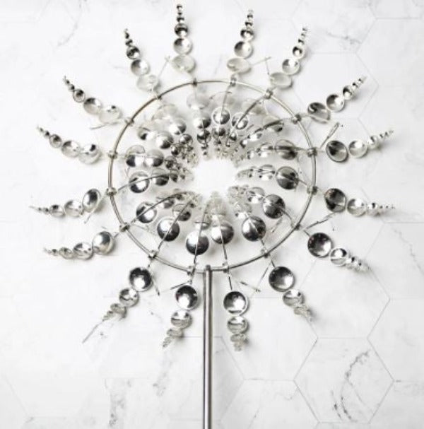 Hjemix | Unik og magisk metalvindmølle